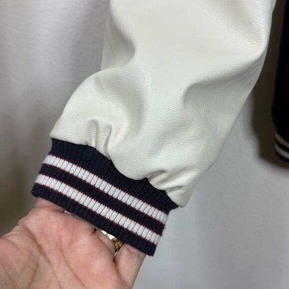 (C4) H&MBoys' Varsity Jacket in White and Dark Blue with Red Lettering,Size 8/10 - Picture 12 of 14